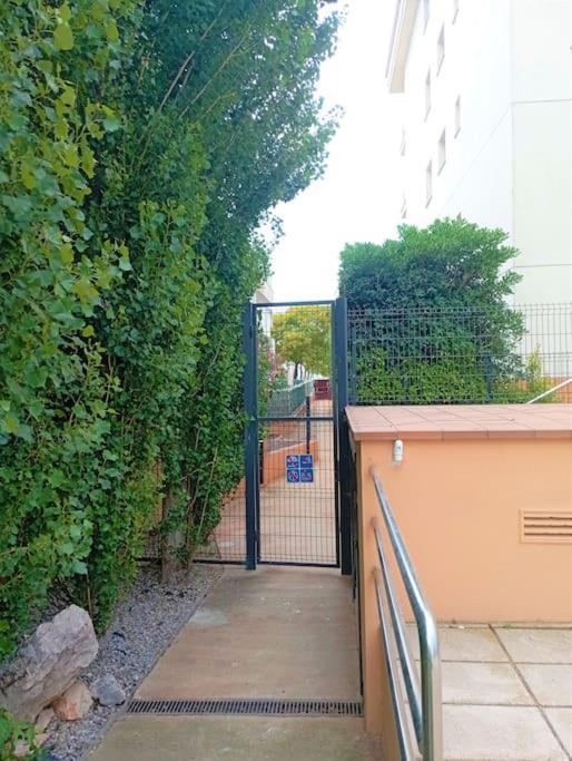 Apartamento En Primera Linea De Mar روساس المظهر الخارجي الصورة